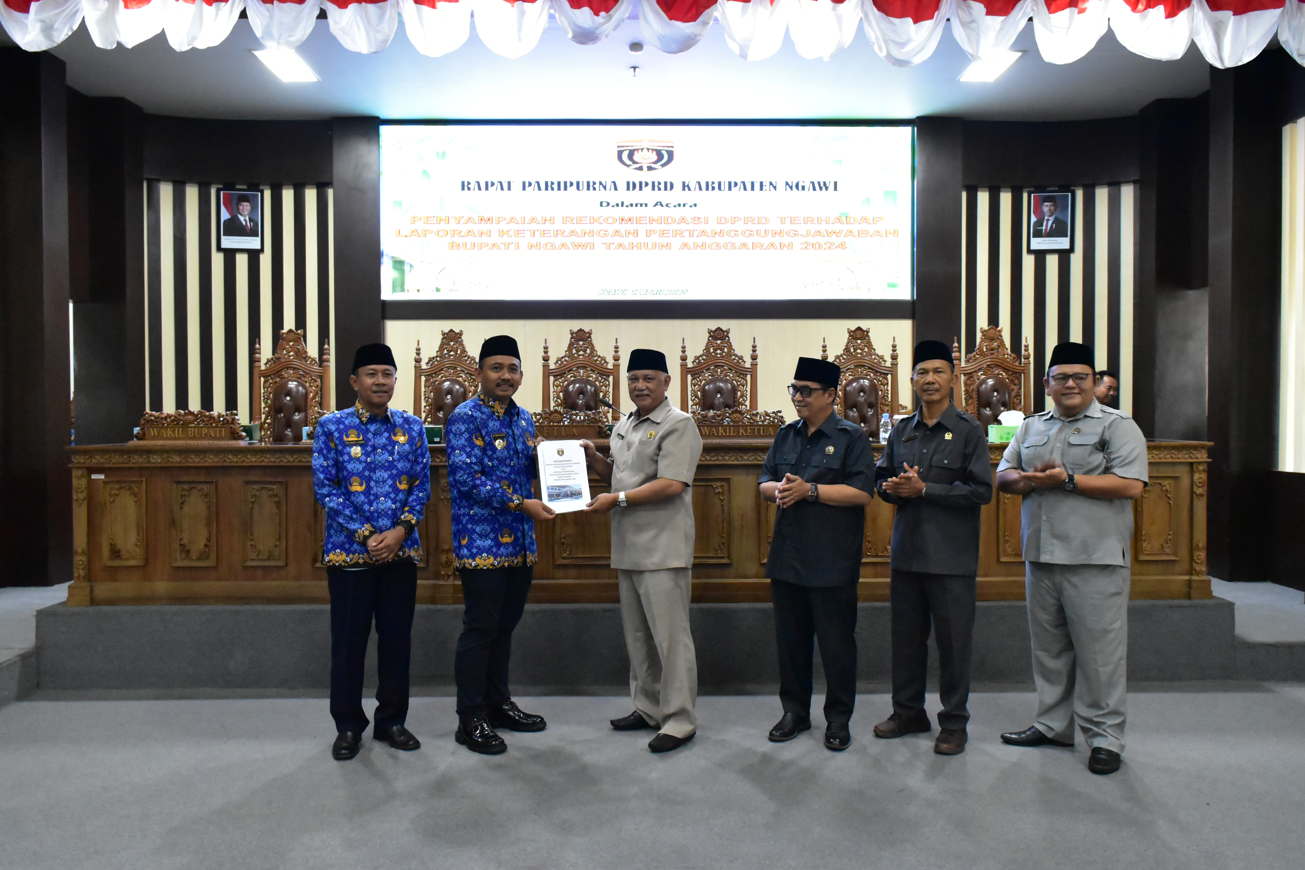 RAPAT PARIPURNA PENYAMPAIAN REKOMENDASI DPRD TERHADAP LAPORAN KETERANGAN PERTANGGUNGJAWABAN BUPATI NGAWI TAHUN ANGGARAN 2024
